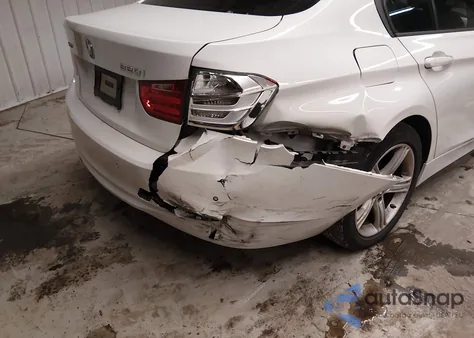 2015 BMW 320I xDrive z USA, uszkodzony, nr VIN WBA3C3C53FP664500